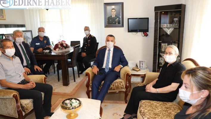 Vali Bilgin'den şehit ailesine ziyaret