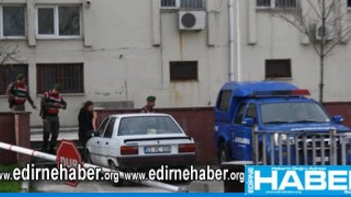 Gürkan, sosyalleşmede hız kesmiyor