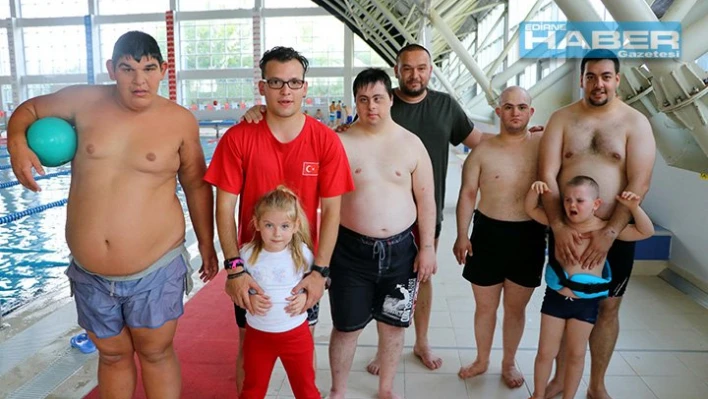 Özel sporcular madalyaya kulaç attı