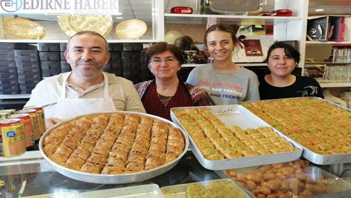 Hayrabolu'daki tatlıcılarda bayram yoğunluğu