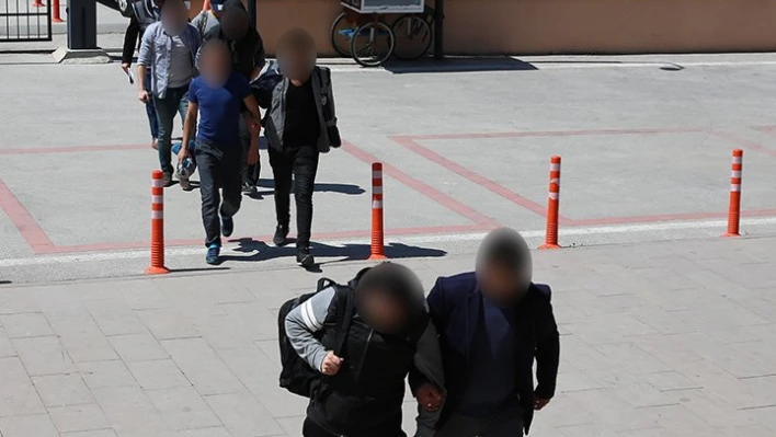 6 kişi gözaltında