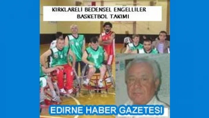 Engelleri tekerlekli sandalyeleriyle aştılar