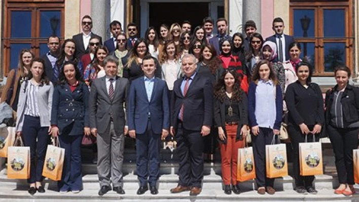 Belediyeyi ziyaret ettiler