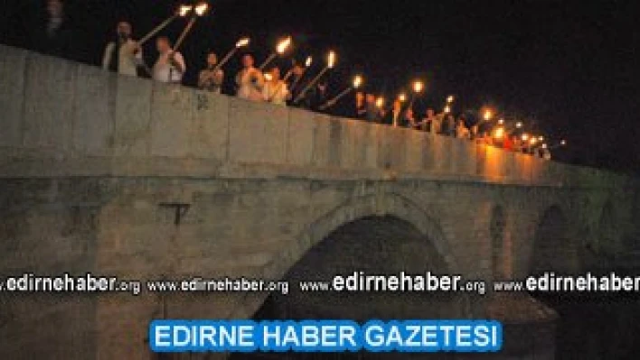 Köprüler yine karanlıkta kaldı