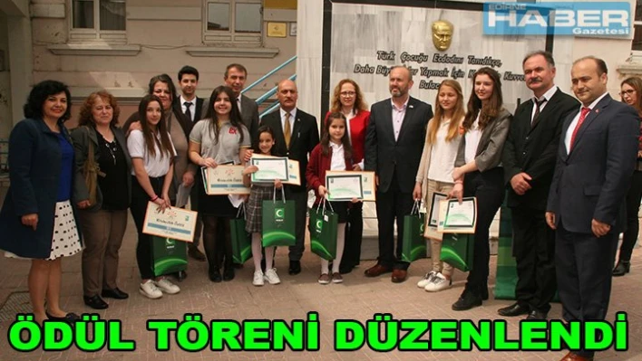Ödüllerini aldılar