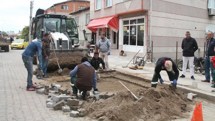 Yollar onarılıyor