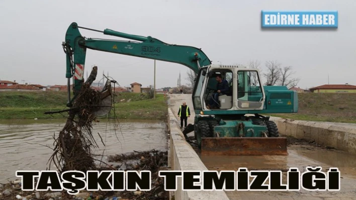 Köprülere taşkın temizliği