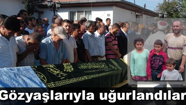Son yolculuklarına uğurladılar