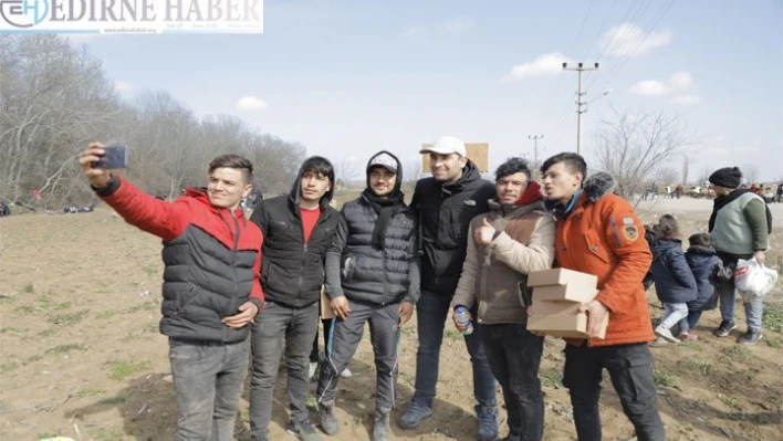 Sınırda bekleyen düzensiz göçmenlere yardım eli