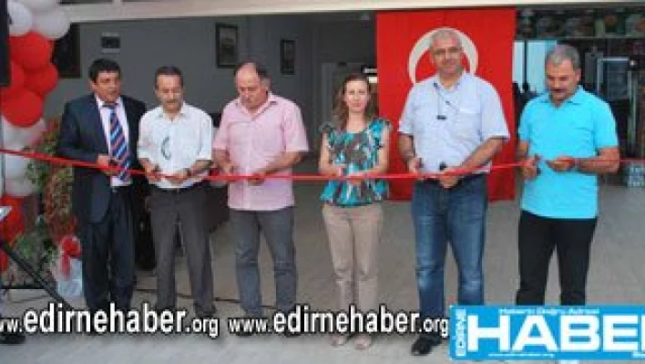 Mezarı başında anıldı