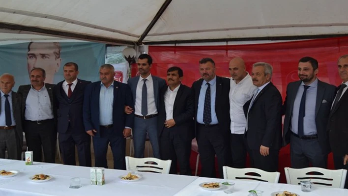 Akten yeniden başkan