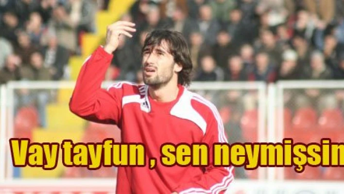 Kim bu futbolcu?
