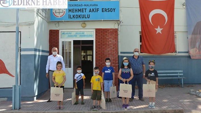 Hayırsever iş adamından uzaktan eğitime destek