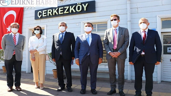 Meyer-Landrut ve Kaymakcı, Çerkezköy Tren İstasyonu'nda incelemelerde bulundu