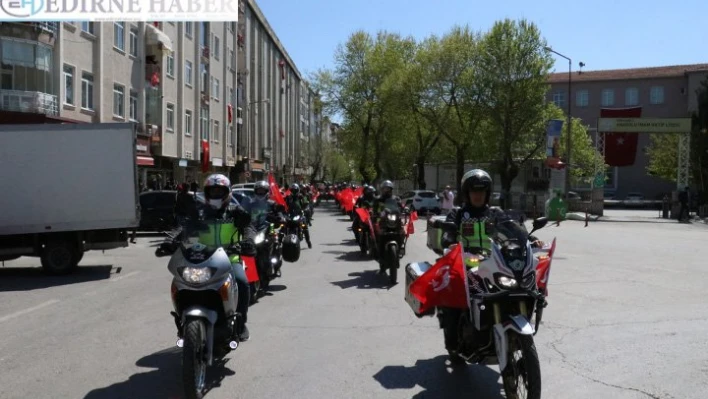 '23 Nisan konvoyu'  çocuklara moral oldu
