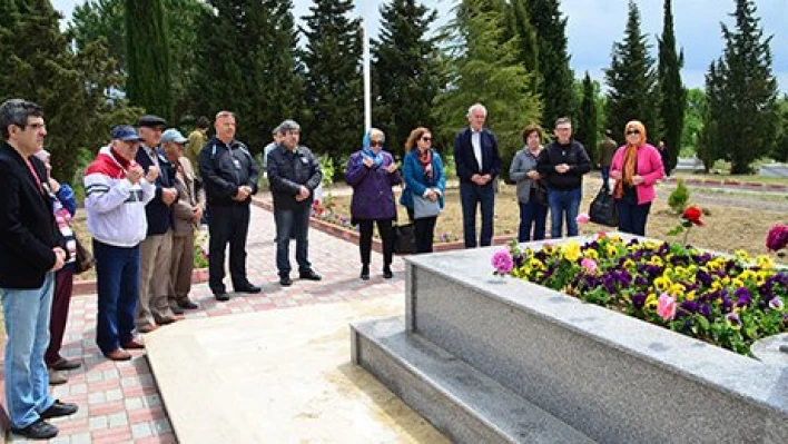 Yeniköylüler Veli Baba'yı unutmadı