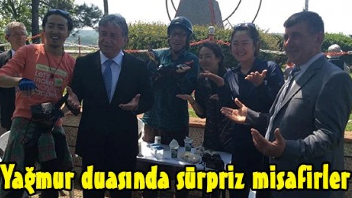Yağmur duasında sürpriz misafirler