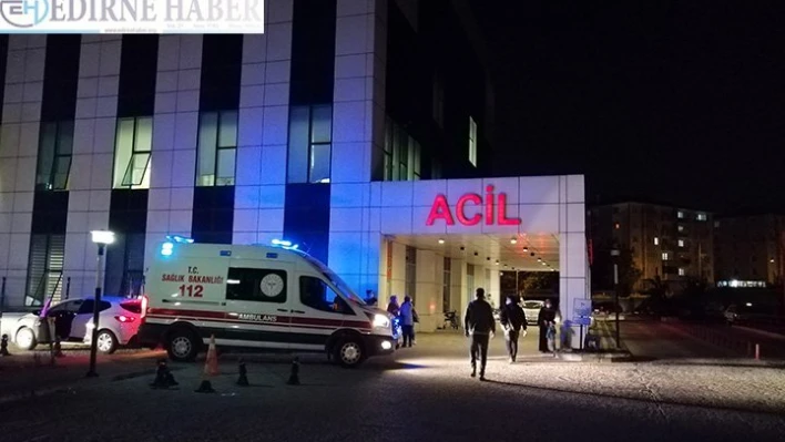 Halı sahada maç yaparken fenalaşan kişi hayatını kaybetti