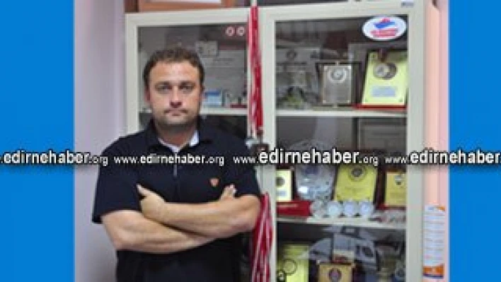 Yüzücüler komşuya kampa gidiyor