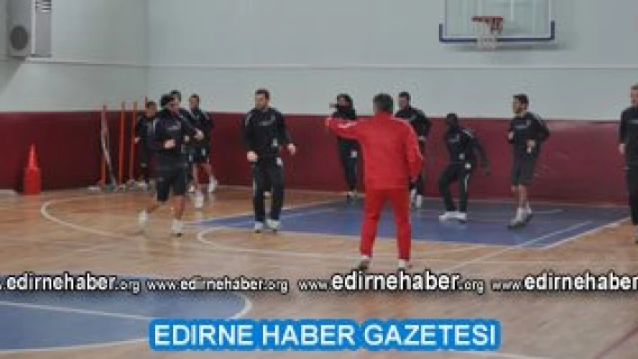 Antrenman yine kapalı salona alındı