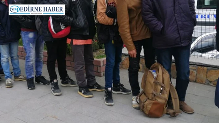 32 düzensiz göçmen yakalandı
