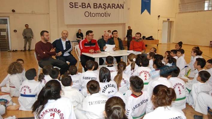 Sınav yapıldı