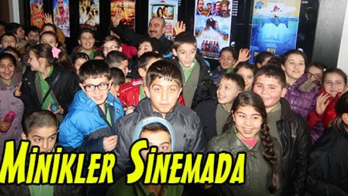Minikler Sinemada