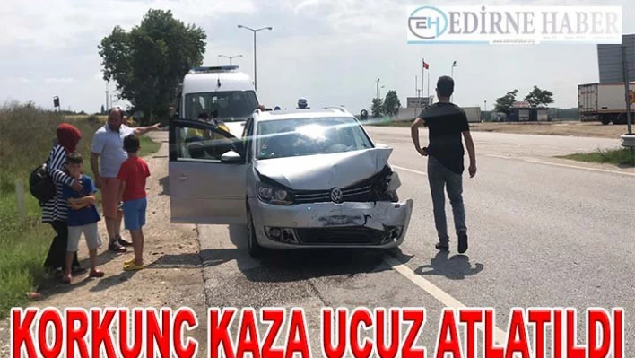 Gurbetçiler dönüş yolunda kaza yaptı: 2 yaralı