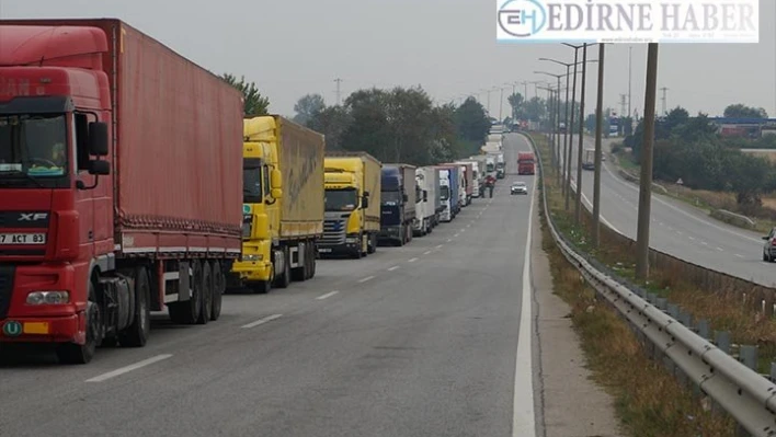 Sınır kapılarında tır kuyruğu