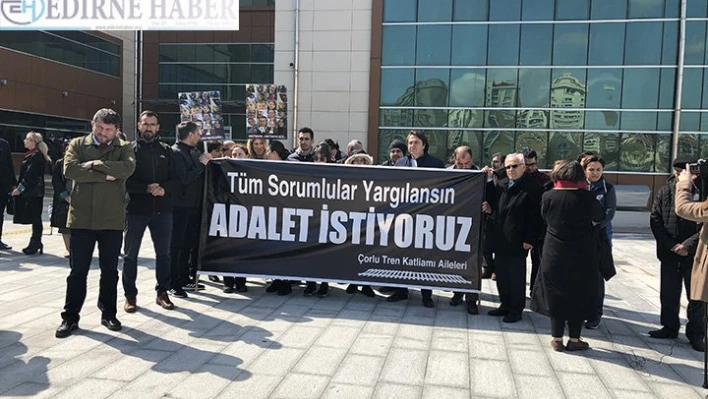 Sessizlik eylemi yaptılar