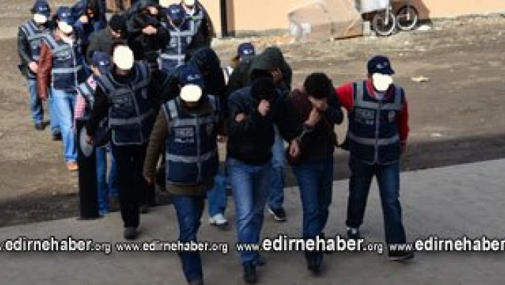 Uyuşturucu taciri 4 kişi tutuklandı