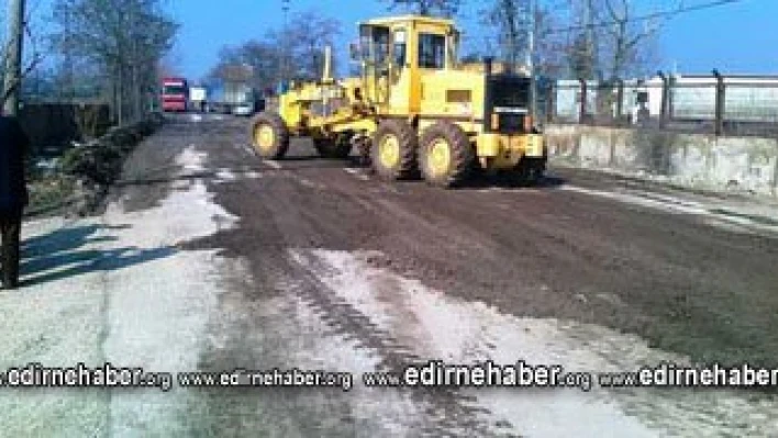 Gar yolu yapılıyor
