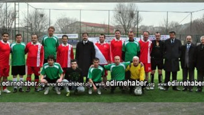 Vergi maçı dostça bitti