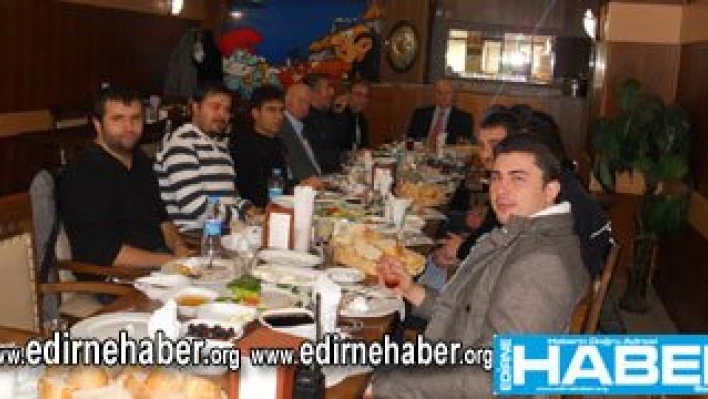 Basın mensuplarıyla buluştu