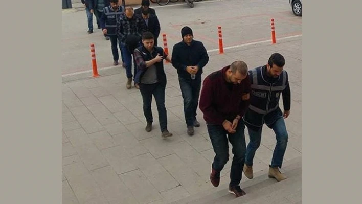 17 subay tutuklandı