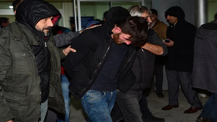 Silahlı soyguncular yakalandı