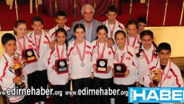 Gümrük kapıları Edirne'de,  Özel Üniversite Lüleburgaz'da