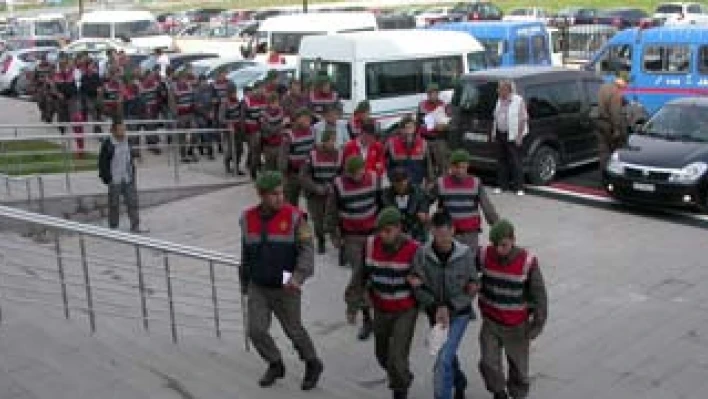 Suç örgütüne suçüstü