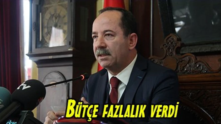 Bütçe fazlalık verdi