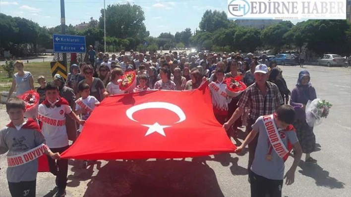 Davul-zurna ile karşılandı