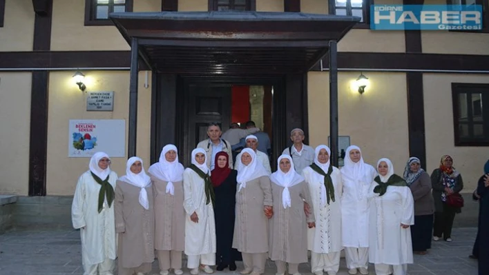 30 kişi umreye uğurlandı