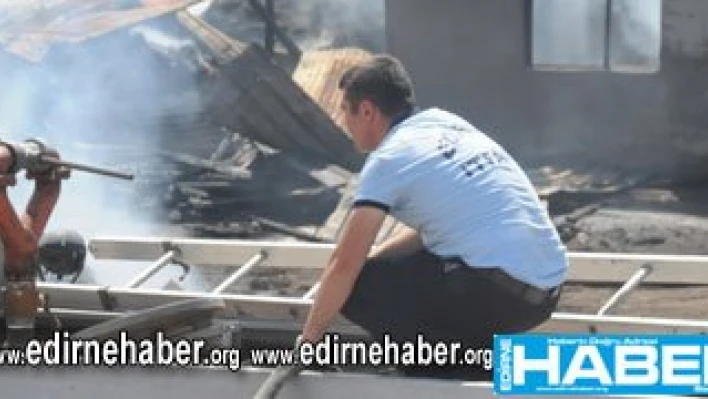 Ahırdan çıkamadılar