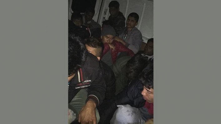 Minibüs dolusu kaçak