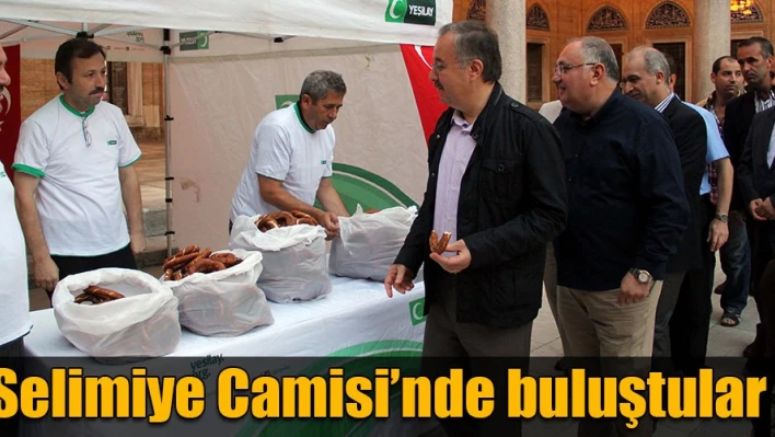 Şehitler için dua ettiler