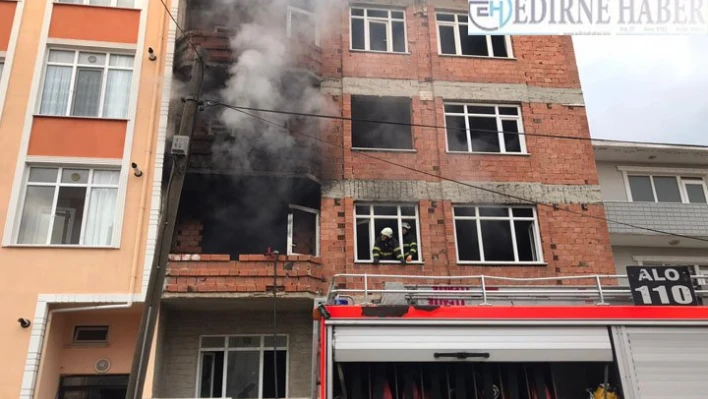 Metruk binada çıkan yangın söndürüldü