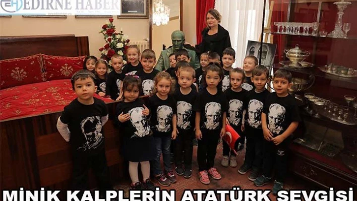 Minik kalplerin Atatürk sevgisi