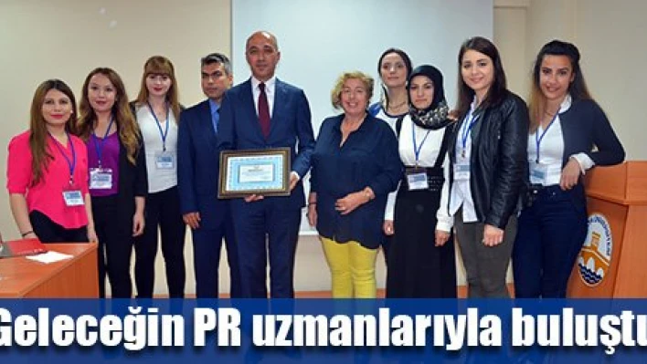Yerel medyanın önemini anlattı