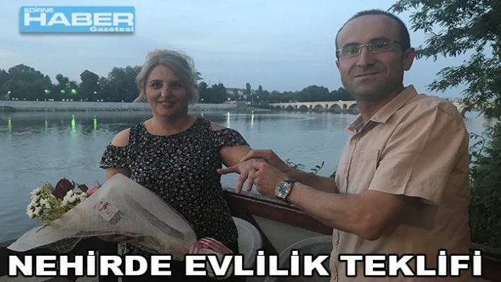 Evlilik teklifi nehirden geldi