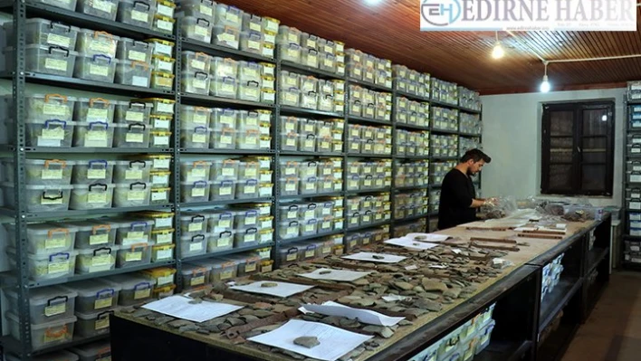 Eski eğitim yuvası tarihe ışık tutuyor