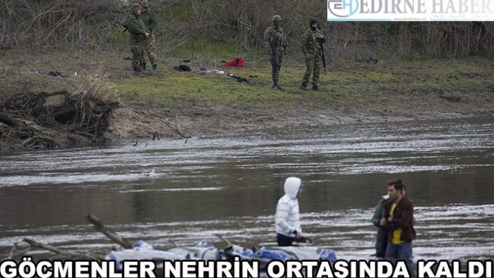 Nehrin ortasında kaldılar
